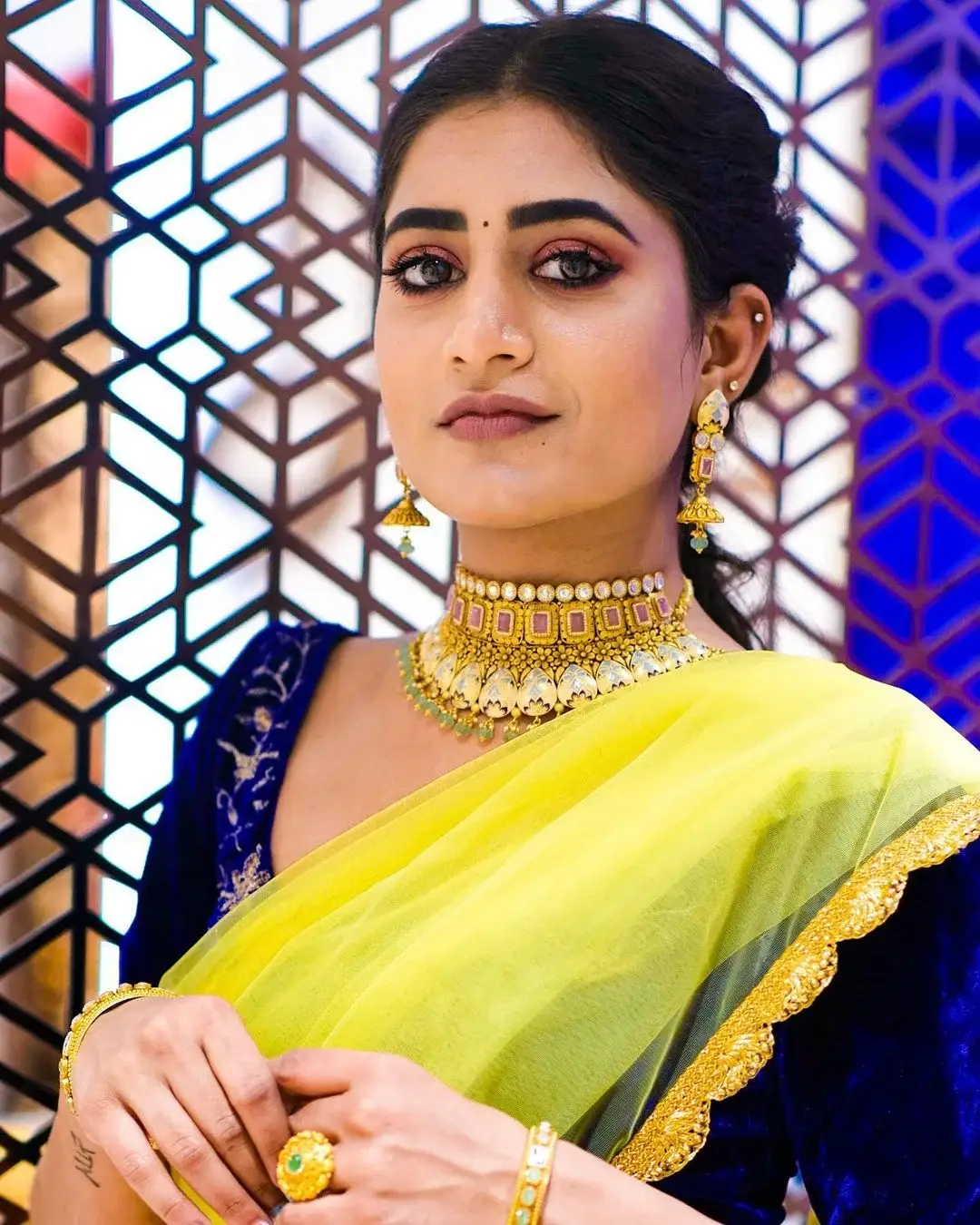 SOUTH INDIAN ACTRESS NAYANI PAVANI IN YELLOW SAREE 6